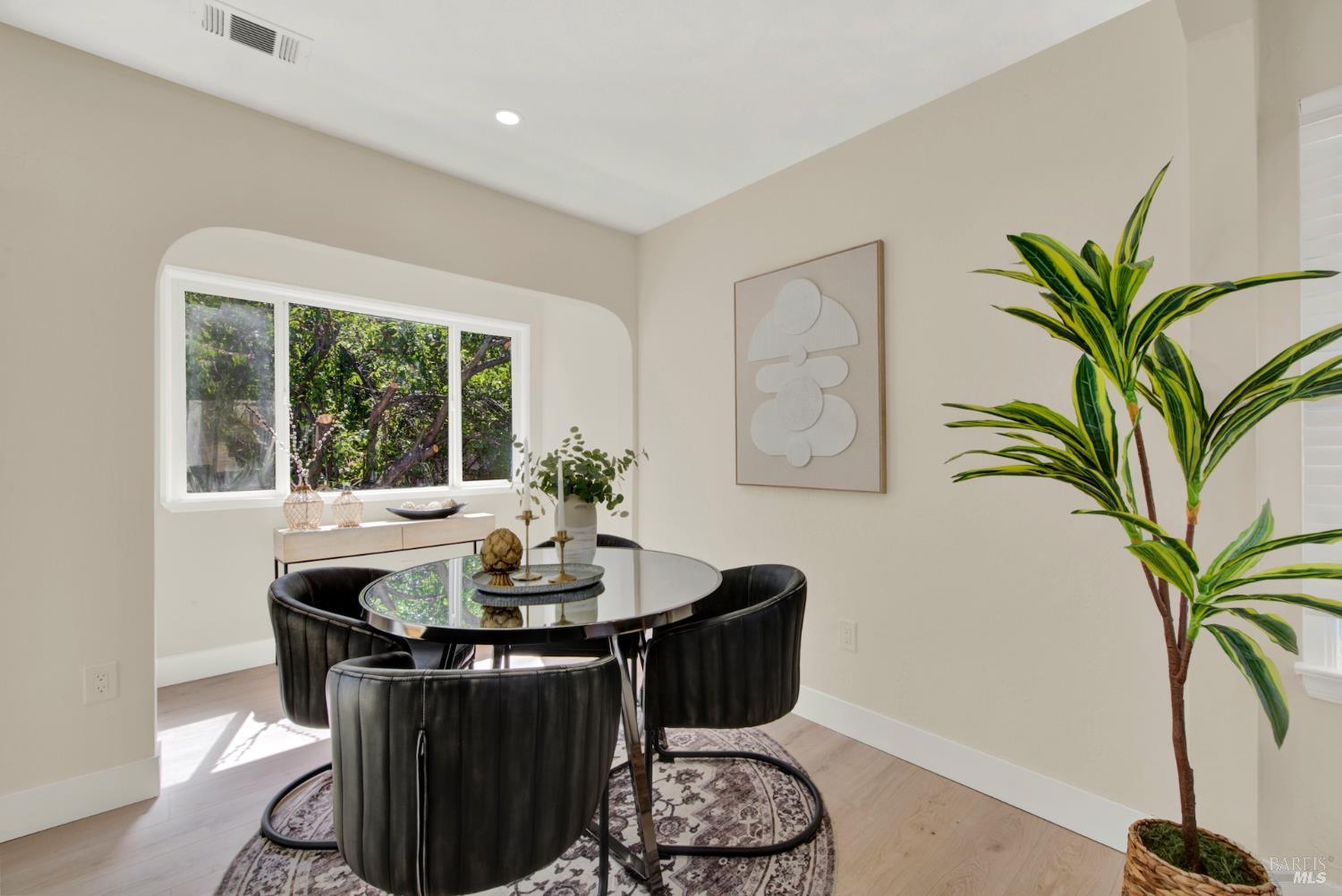246 Viewmont Avenue Vallejo CA 94590
