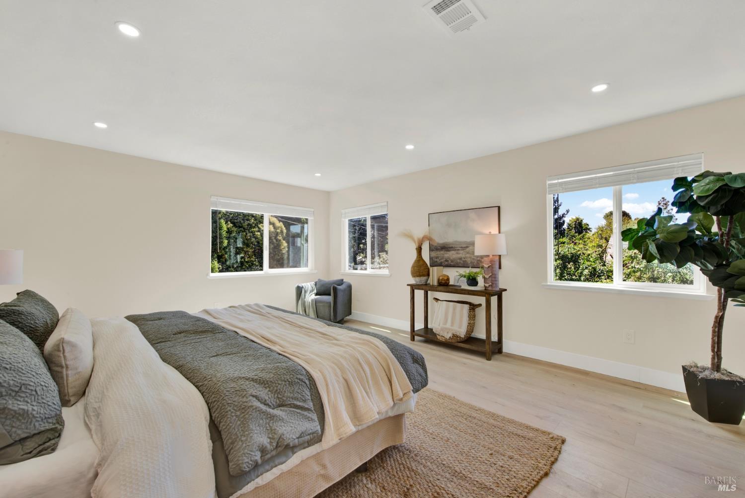 246 Viewmont Avenue Vallejo CA 94590