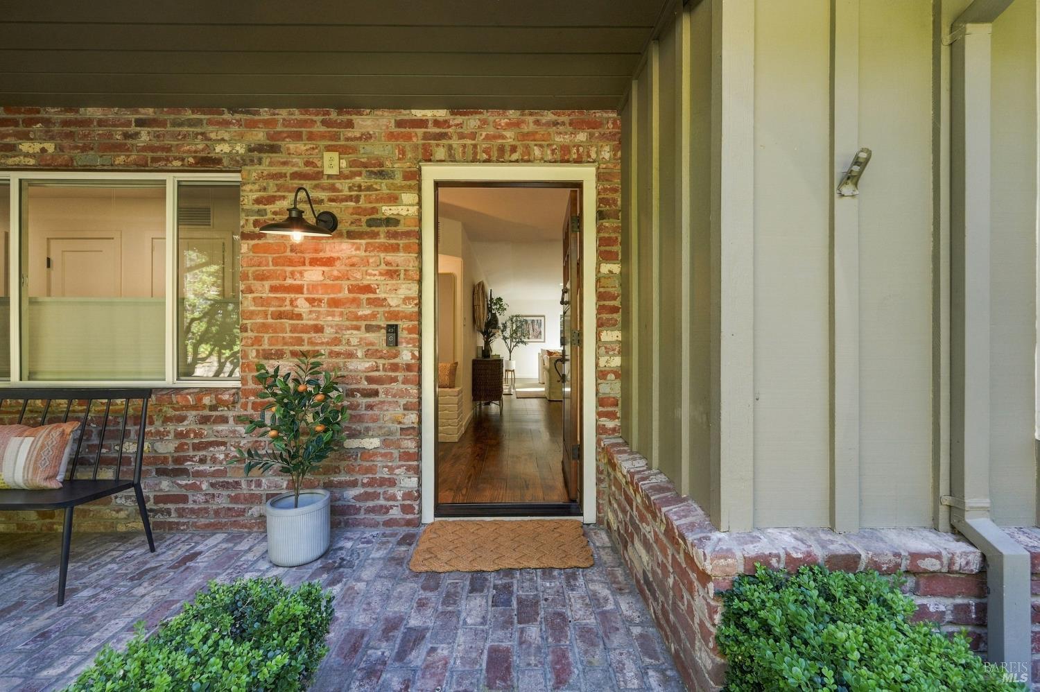 50 Oakcrest Court Napa CA 94558