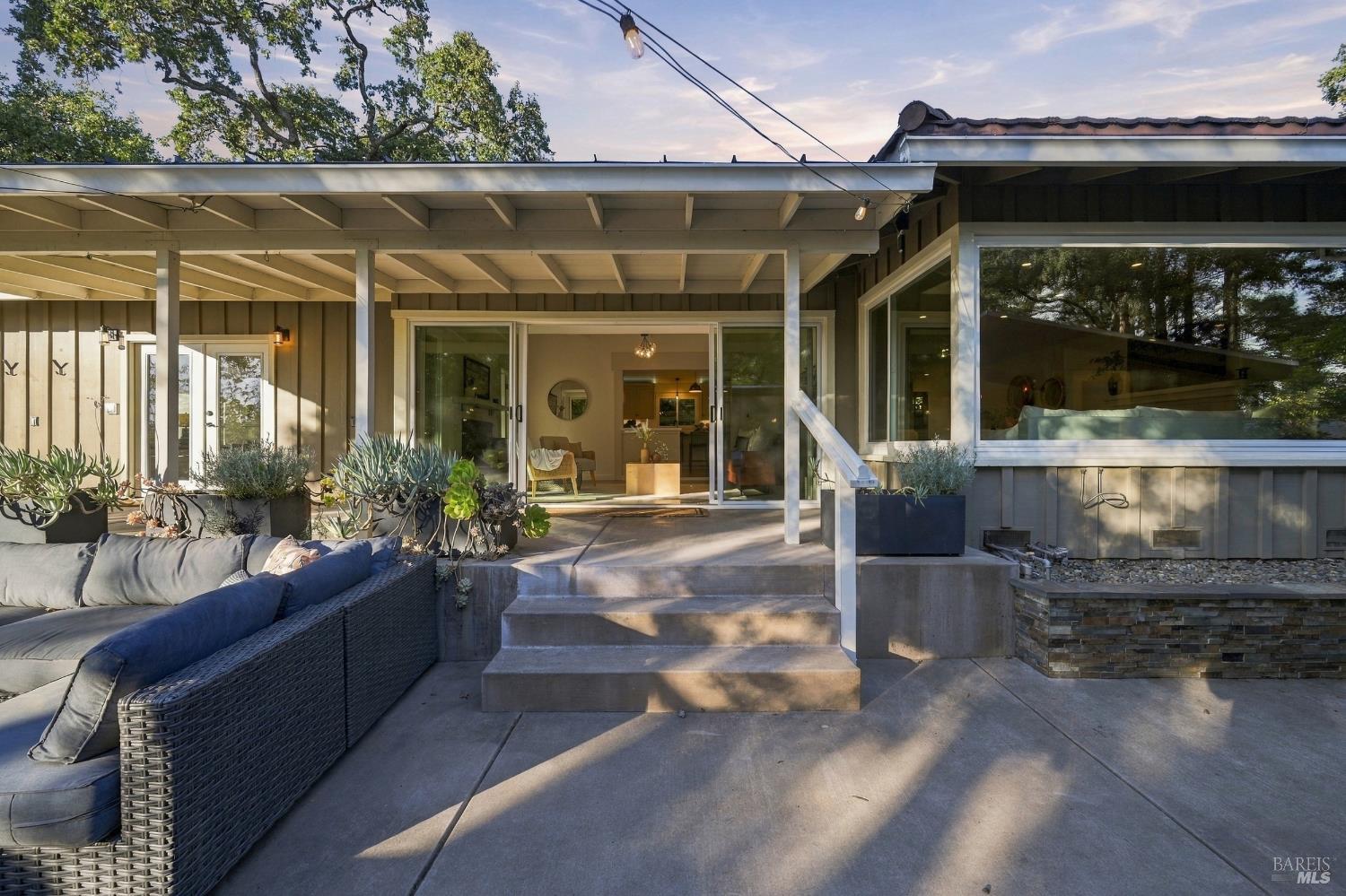50 Oakcrest Court Napa CA 94558