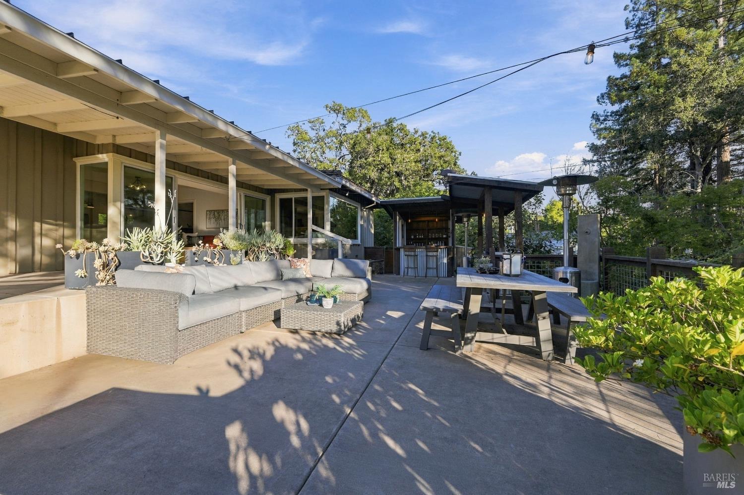 50 Oakcrest Court Napa CA 94558