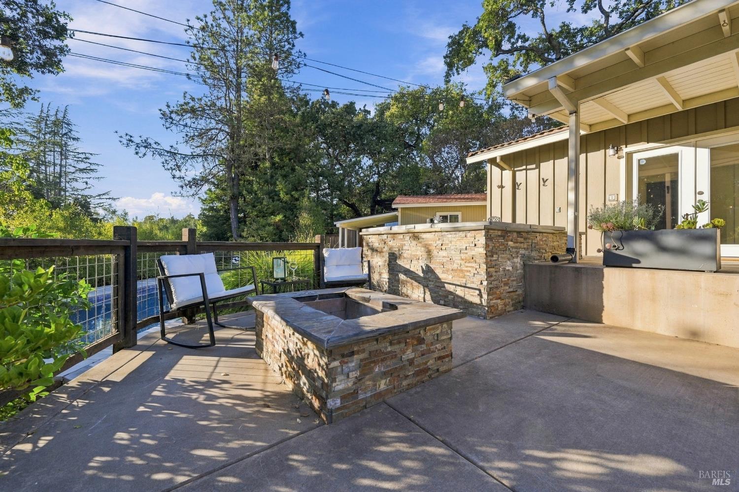 50 Oakcrest Court Napa CA 94558