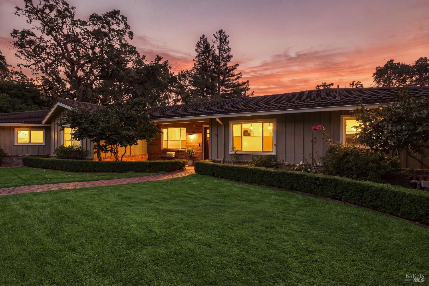50 Oakcrest Court Napa CA 94558