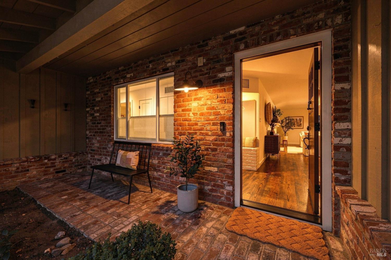 50 Oakcrest Court Napa CA 94558