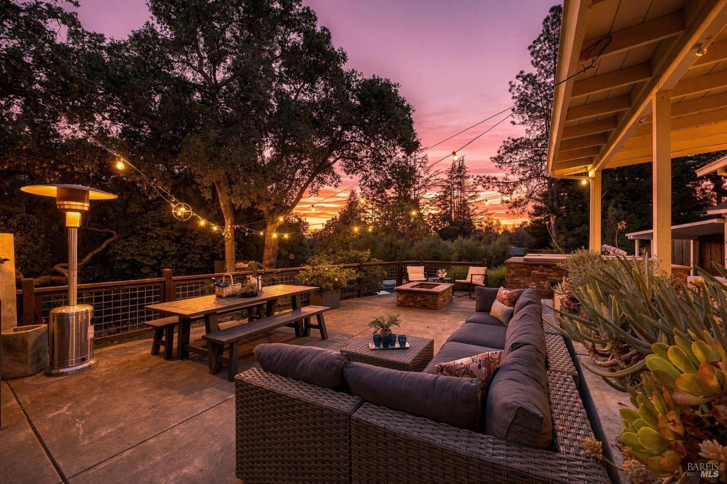 50 Oakcrest Court Napa CA 94558