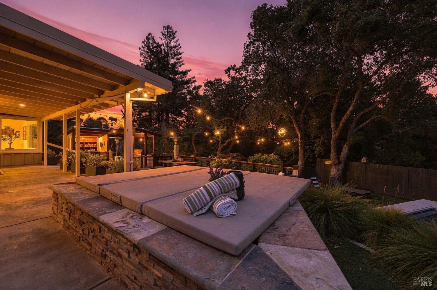 50 Oakcrest Court Napa CA 94558