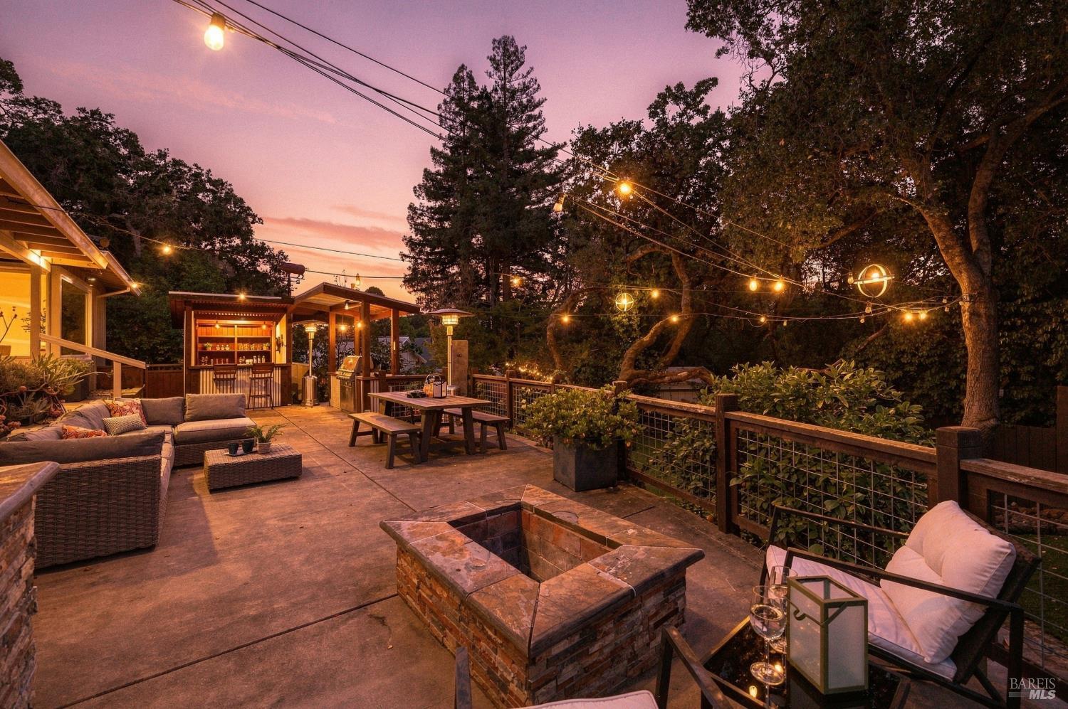 50 Oakcrest Court Napa CA 94558
