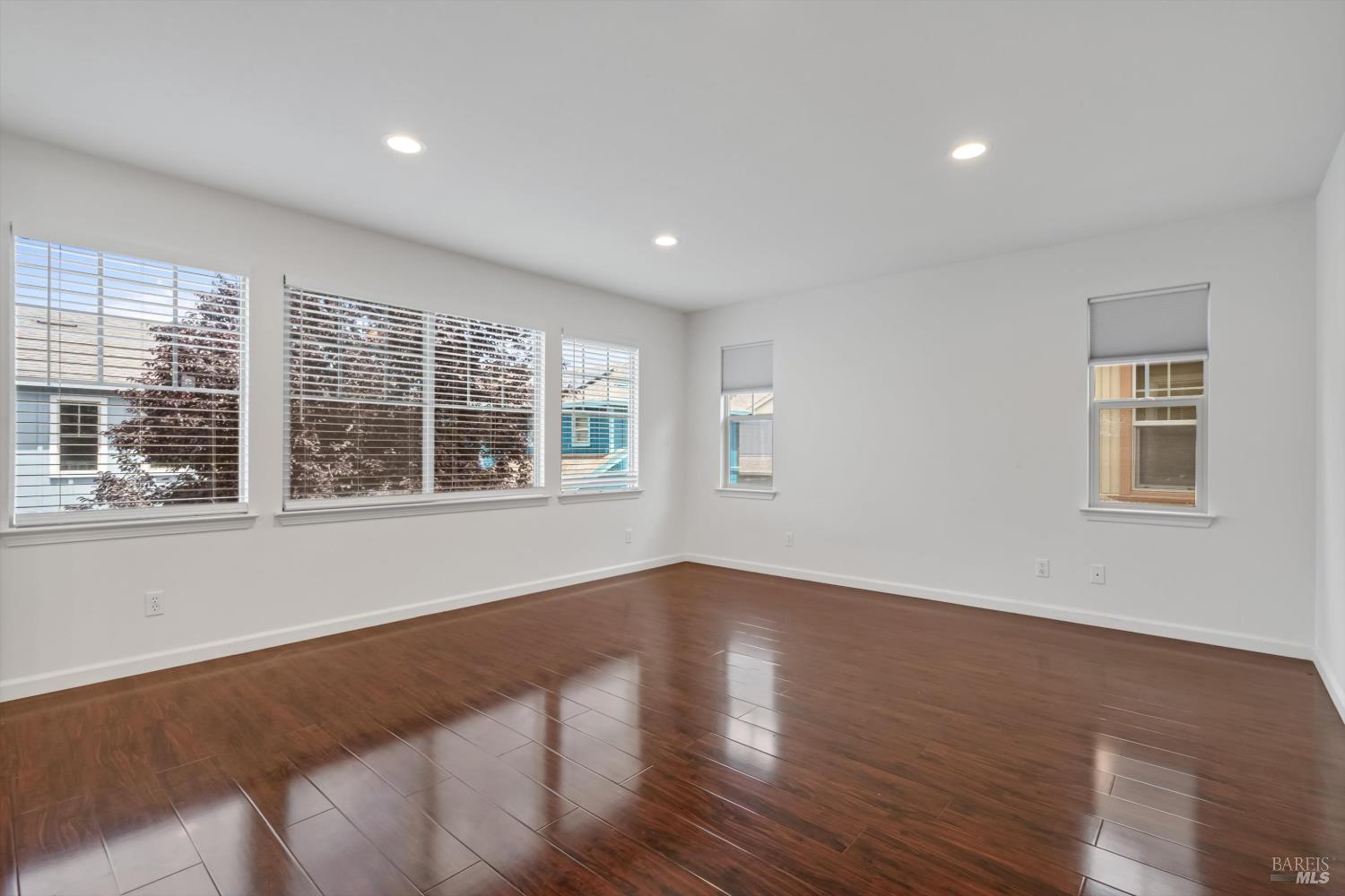 2351 Tedeschi Drive Santa Rosa CA 95403