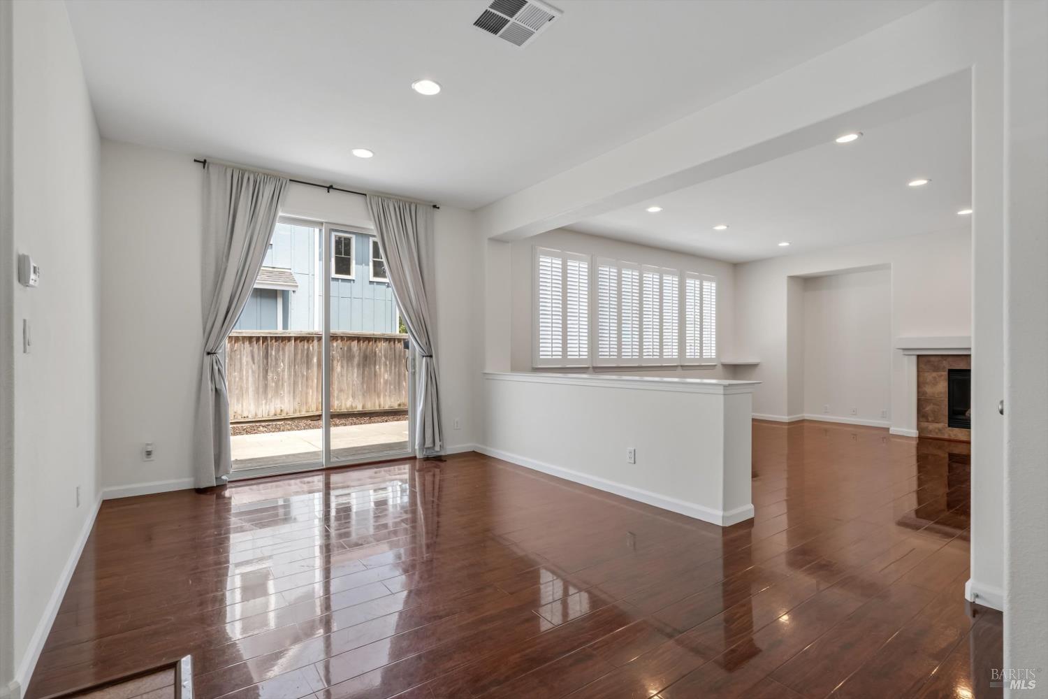 2351 Tedeschi Drive Santa Rosa CA 95403