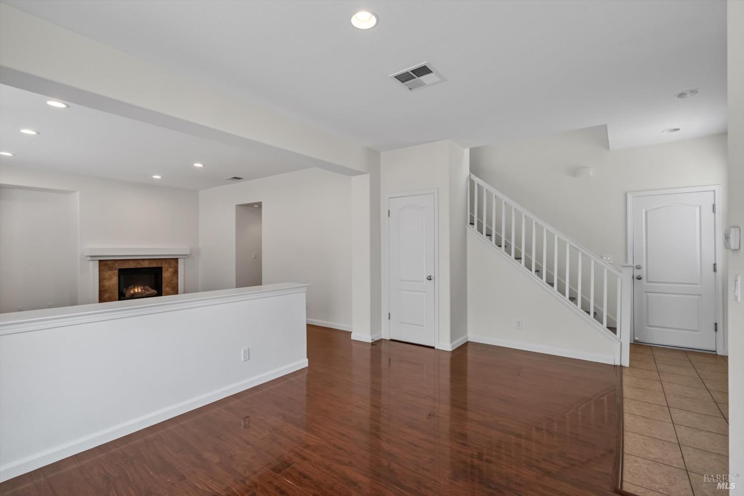 2351 Tedeschi Drive Santa Rosa CA 95403