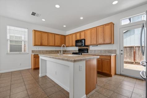 2351 Tedeschi Drive Santa Rosa CA 95403