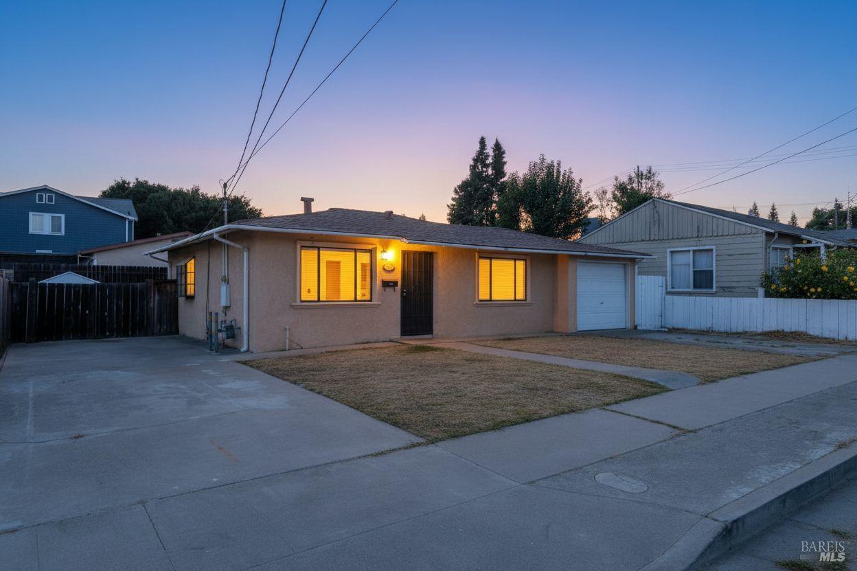 686 Dean Street Hayward CA 94541