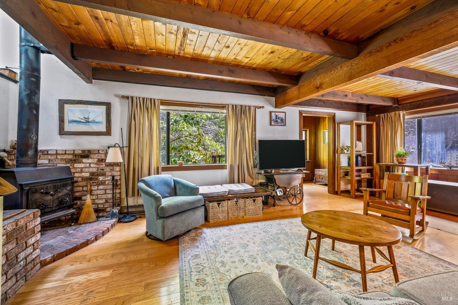 43150 Little Lake Road Mendocino CA 95460