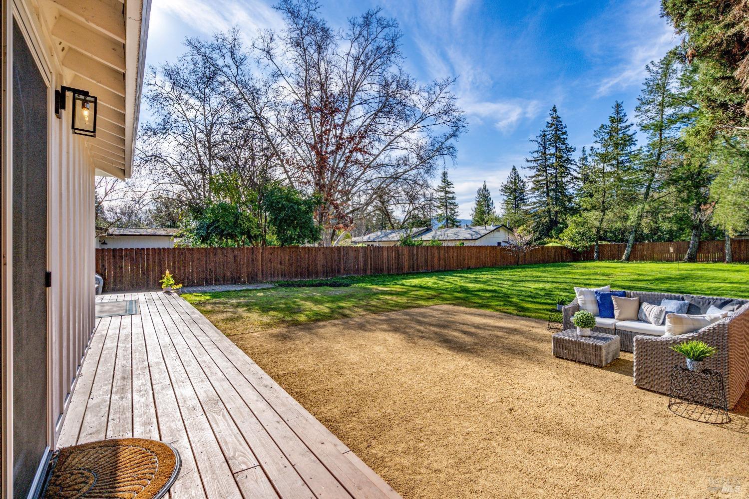 1133 Oak Avenue St. Helena CA 94574