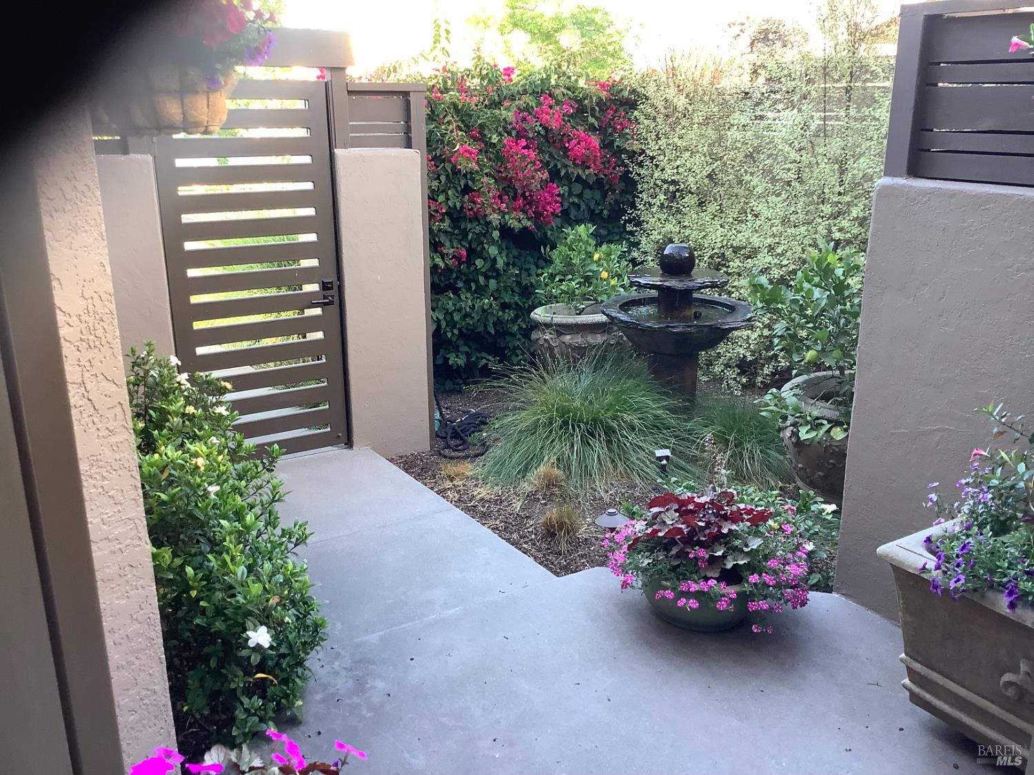 39 S Newport Drive Napa CA 94559