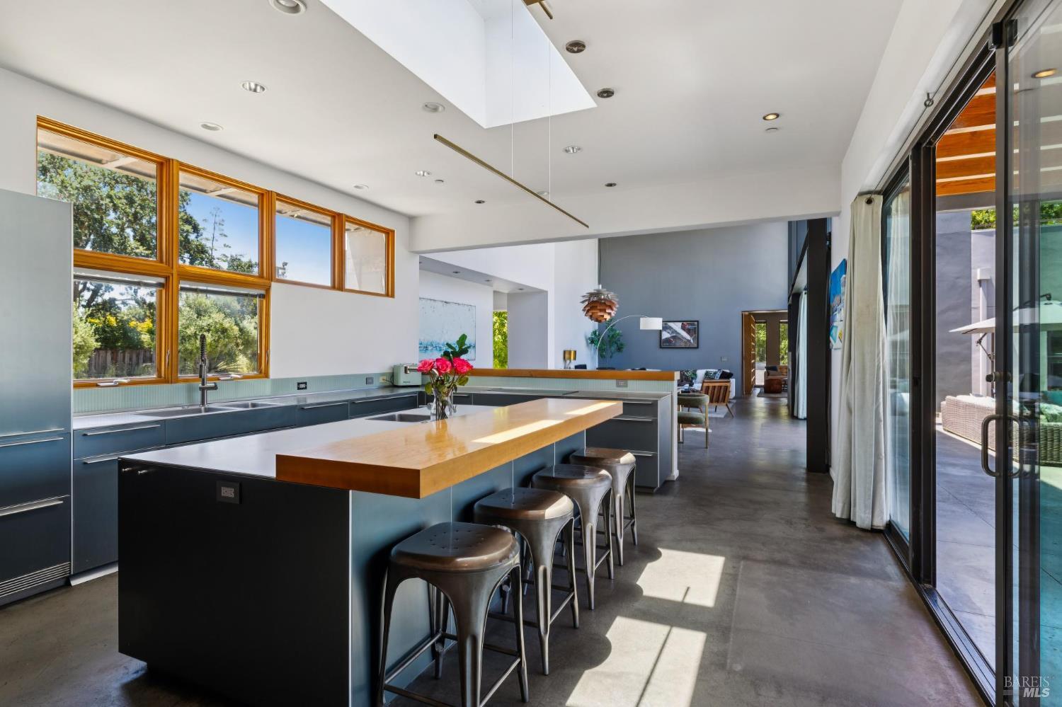 20420 5th Street E Sonoma CA 95476
