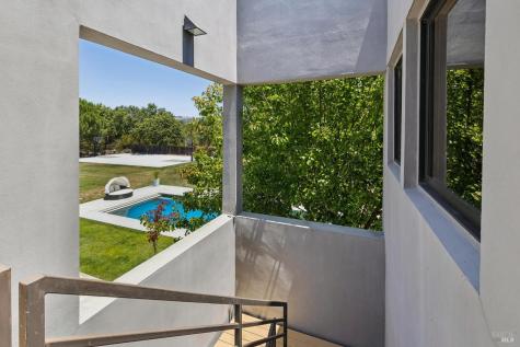 20420 5th Street E Sonoma CA 95476