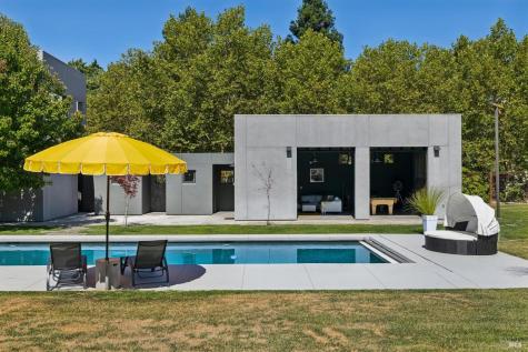 20420 5th Street E Sonoma CA 95476