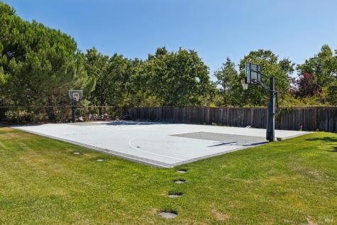 20420 5th Street E Sonoma CA 95476