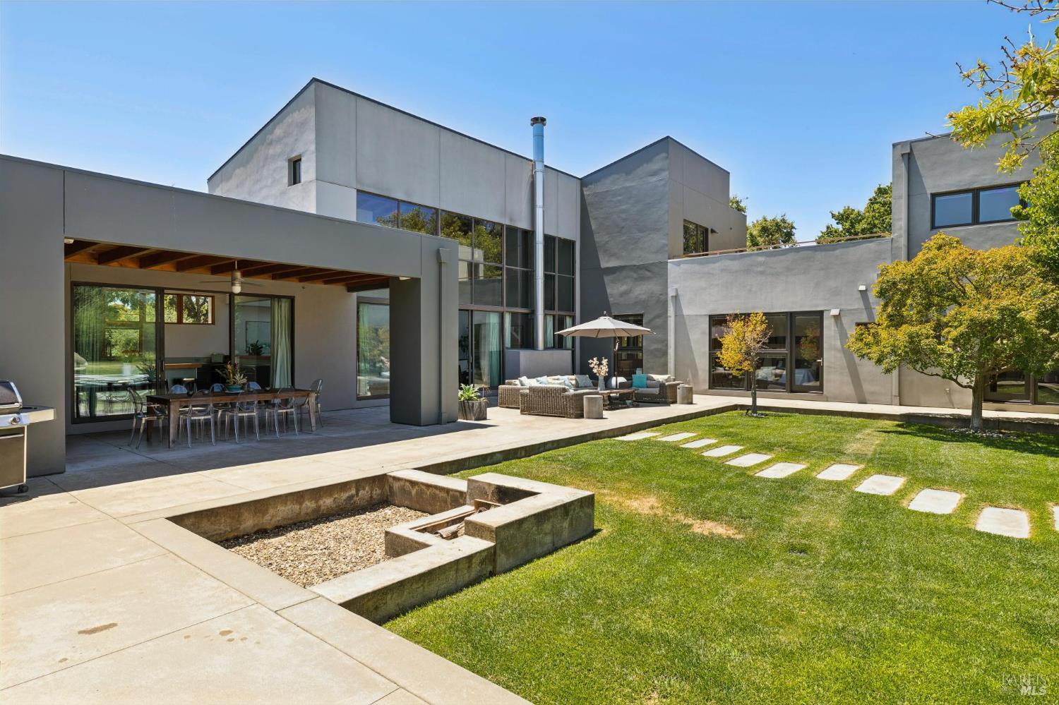 20420 5th Street E Sonoma CA 95476