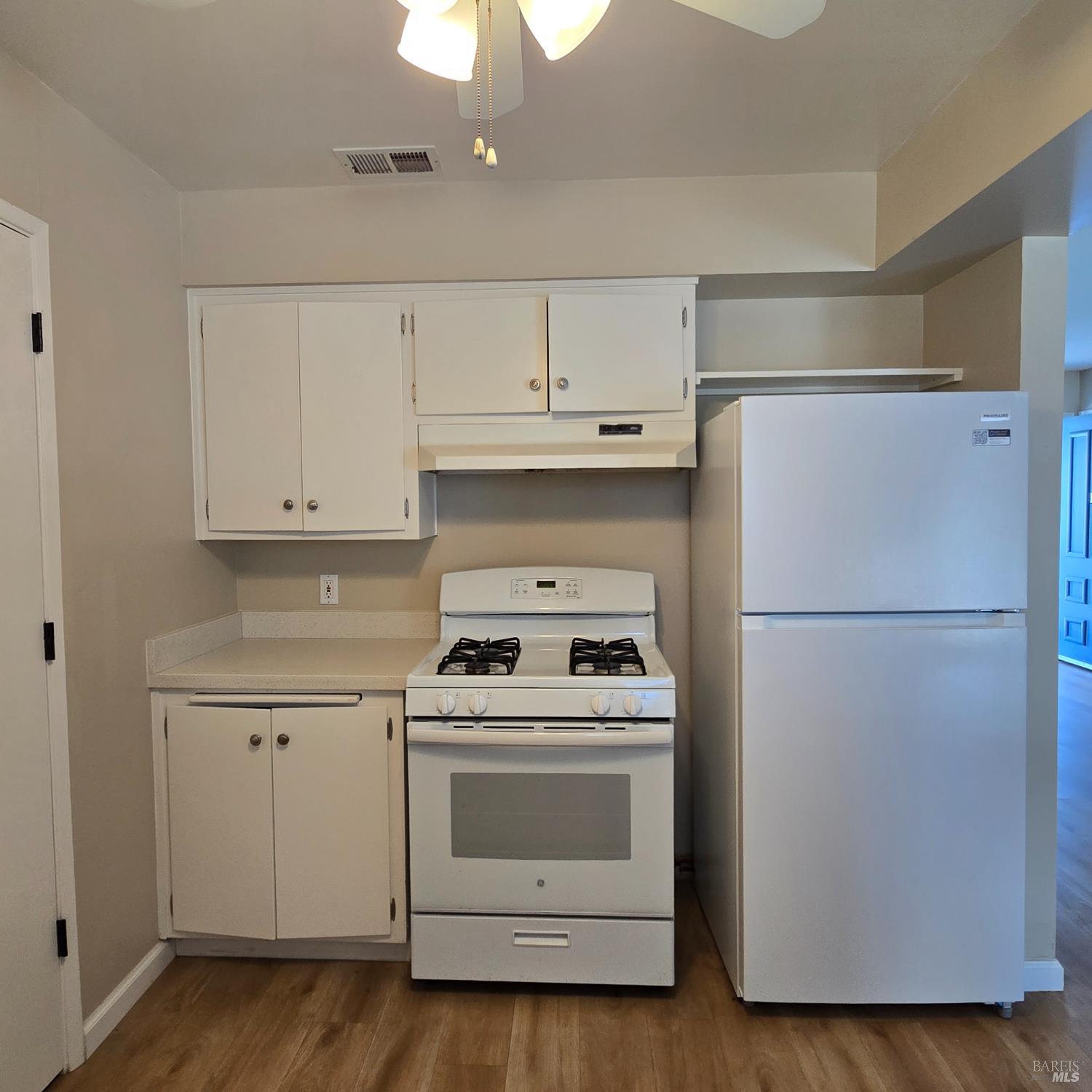 102 Lassen Circle Vacaville CA 95687