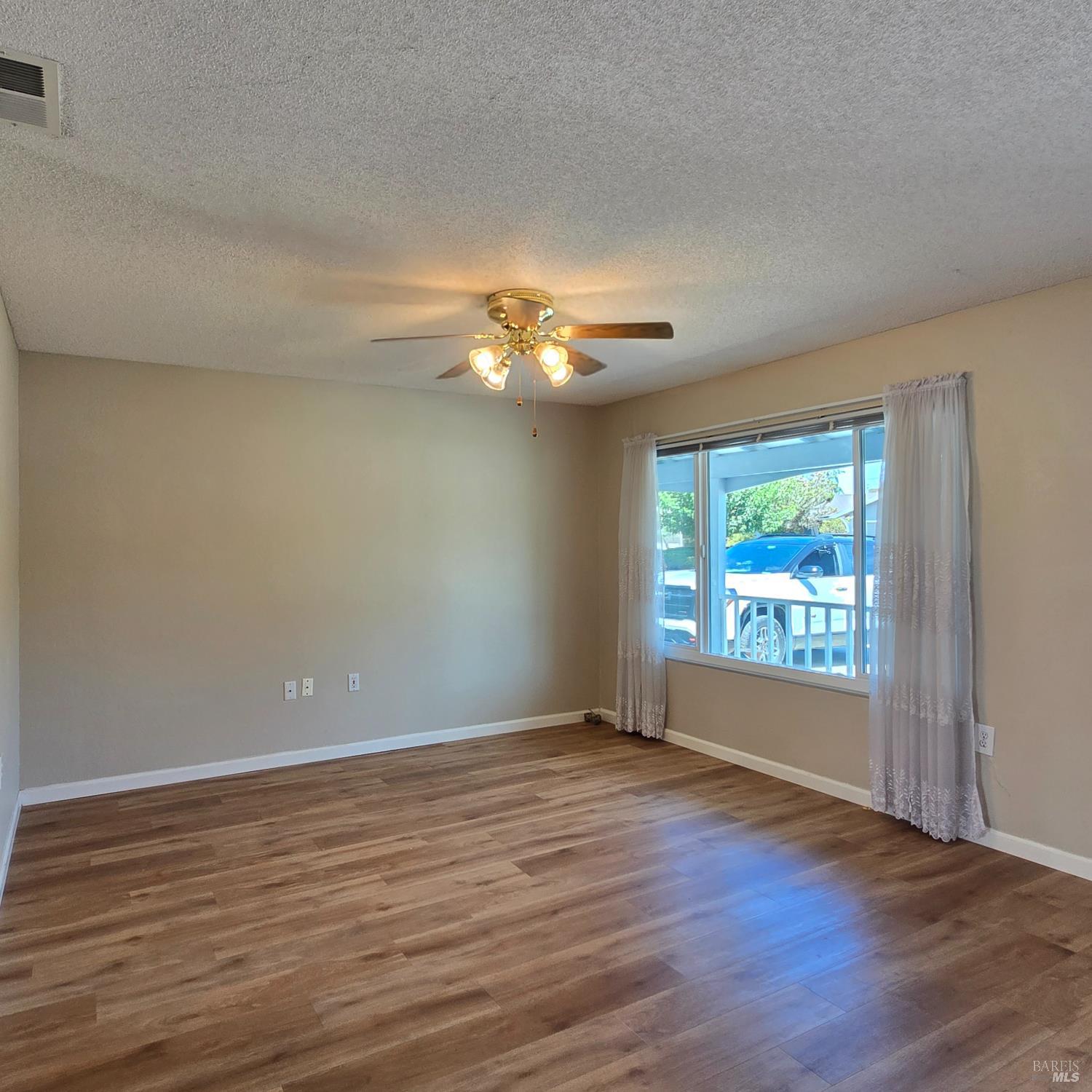 102 Lassen Circle Vacaville CA 95687