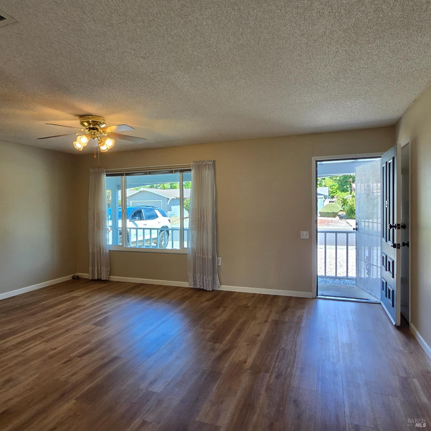 102 Lassen Circle Vacaville CA 95687