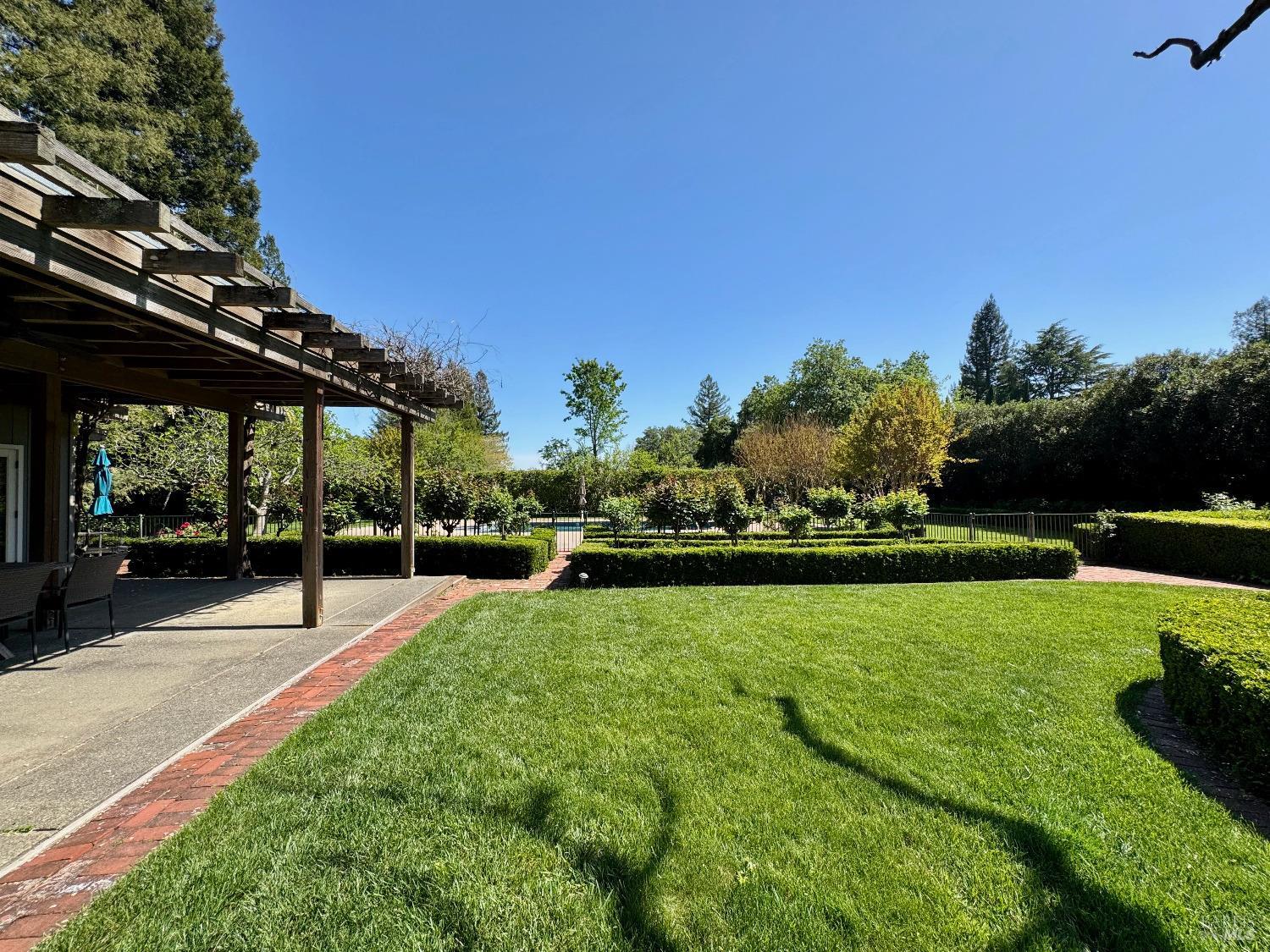 1701 Zinfandel Lane St. Helena CA 94574