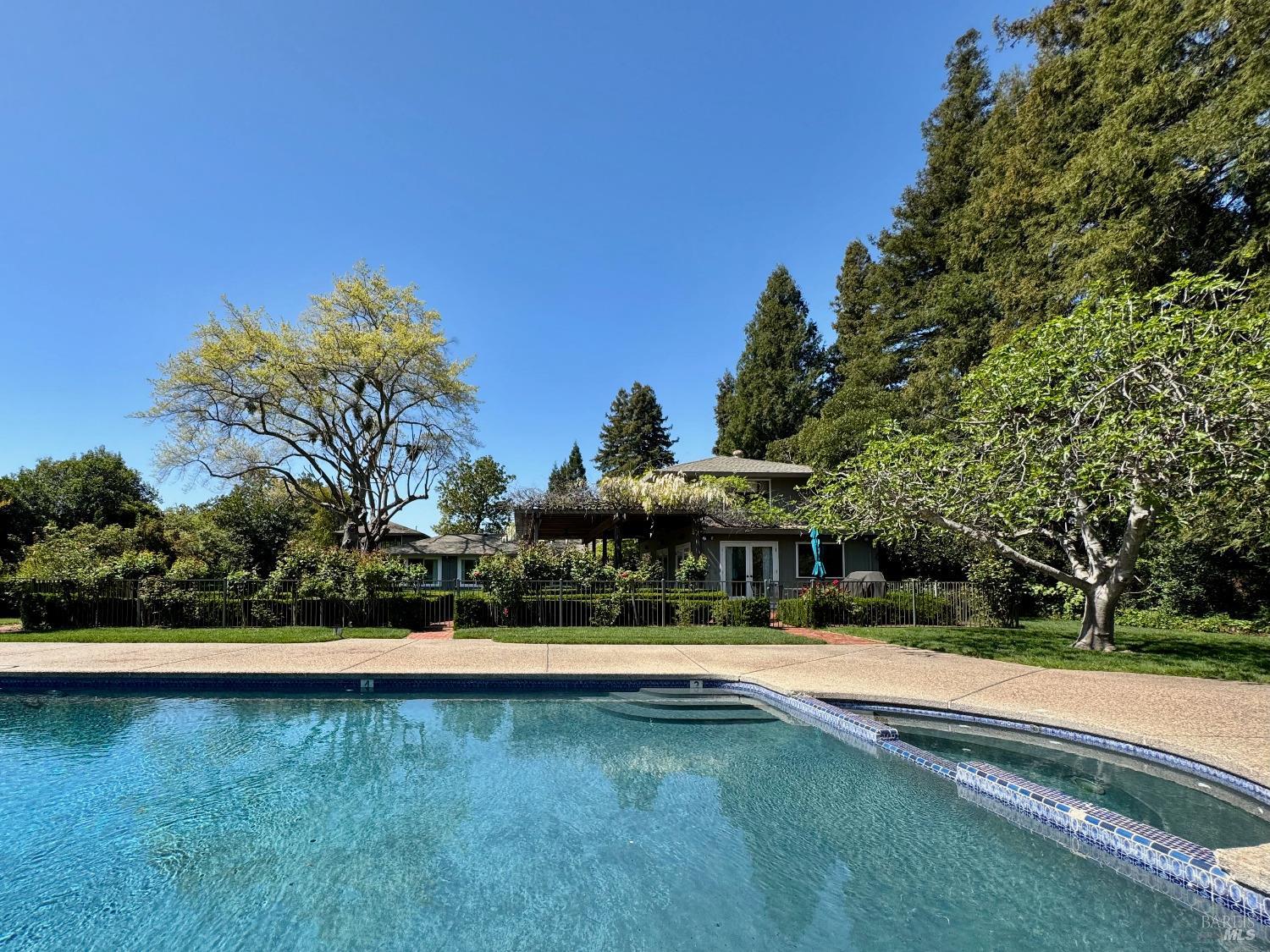 1701 Zinfandel Lane St. Helena CA 94574