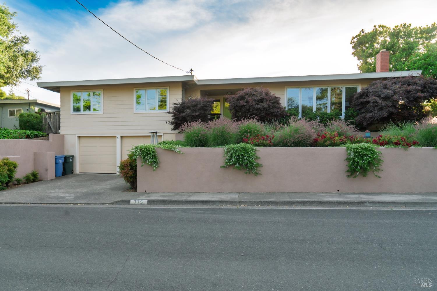 775 Josephine Lane Healdsburg CA 95448