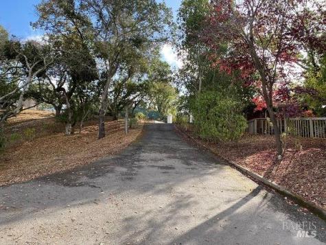 13 Black Oak Lane Novato CA 94947