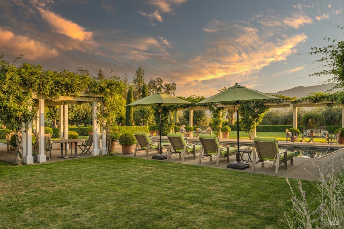 950 Mee Lane St. Helena CA 94574