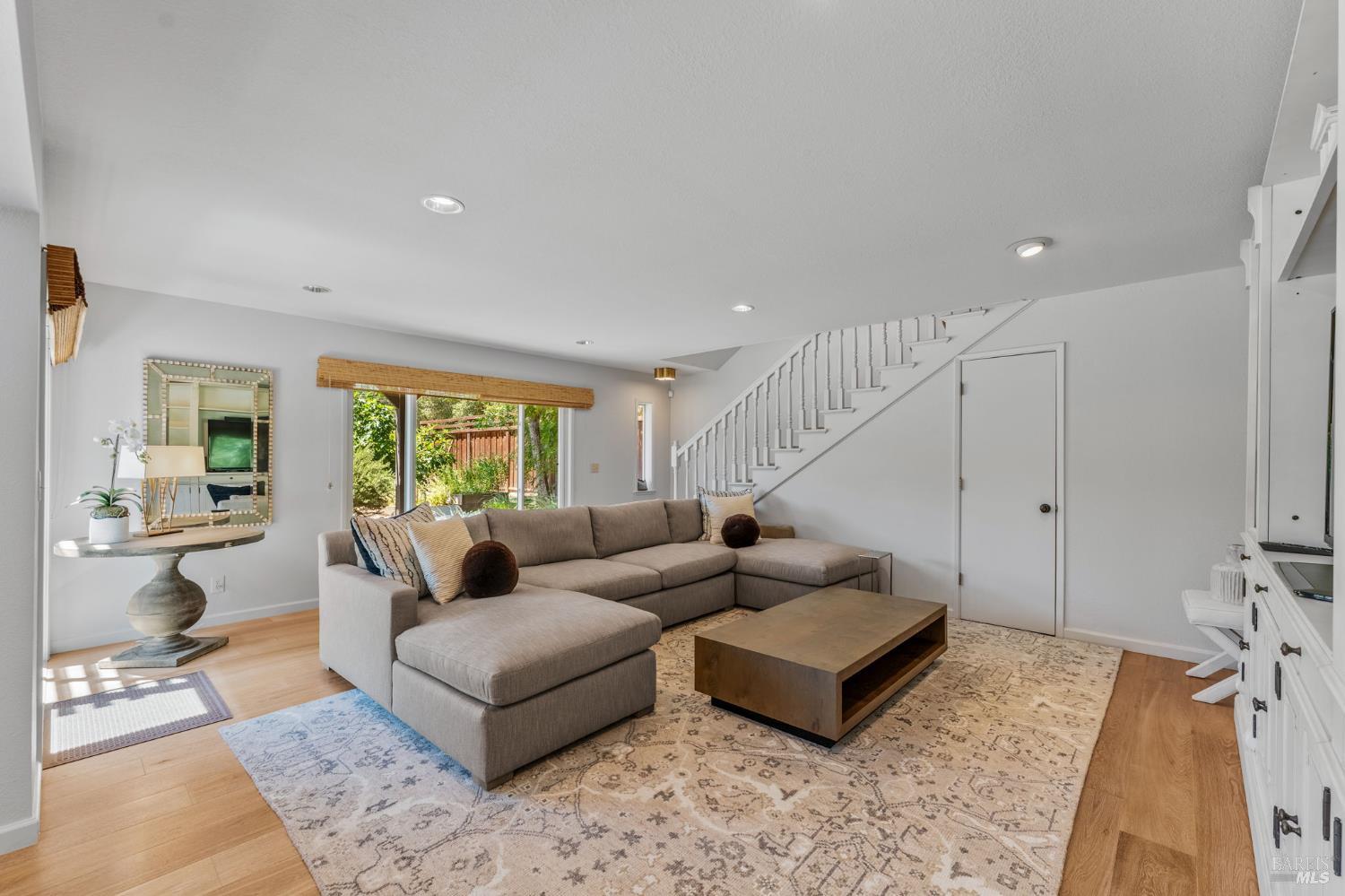 1690 Sylvaner Avenue St. Helena CA 94574