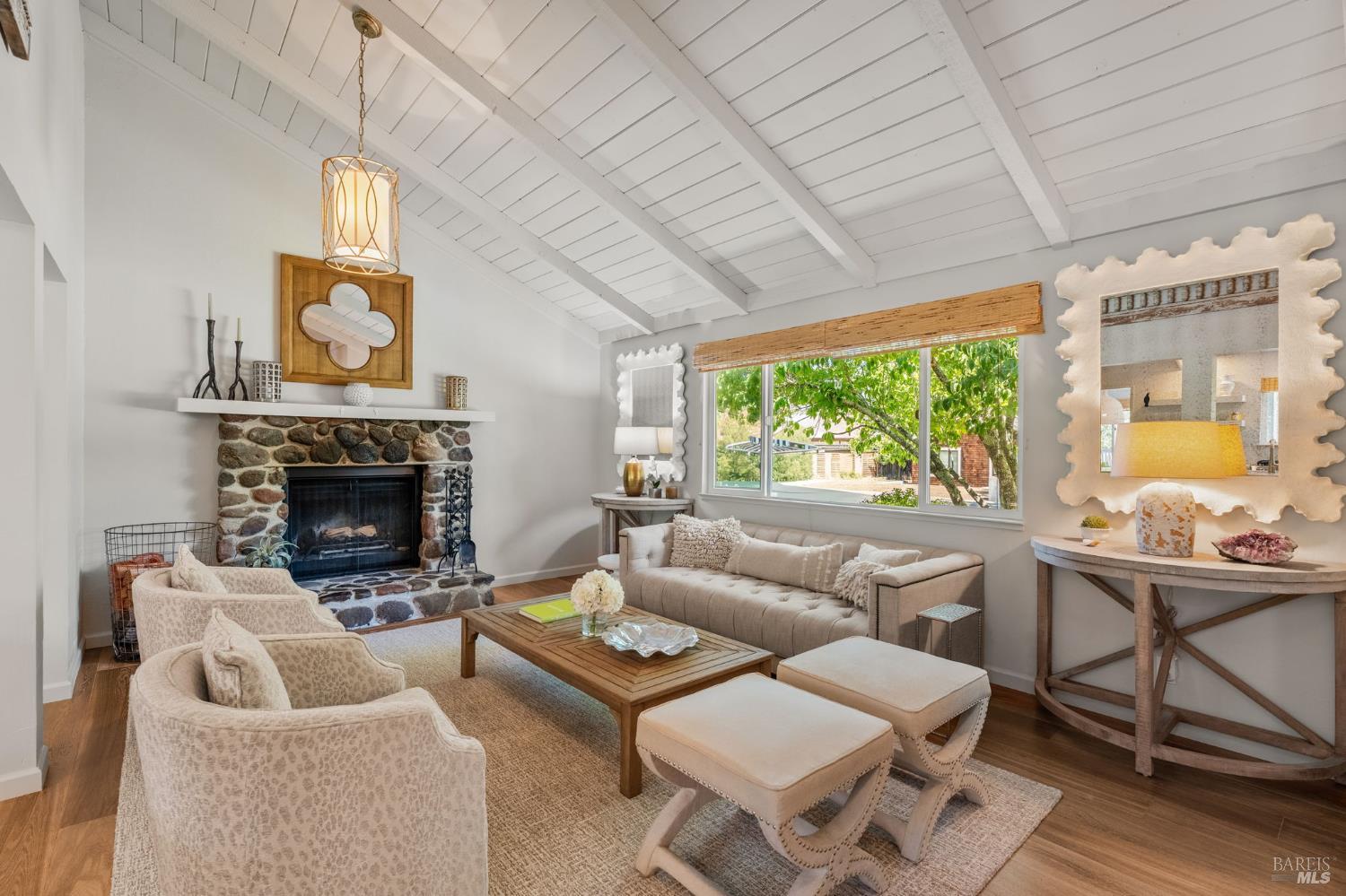 1690 Sylvaner Avenue St. Helena CA 94574