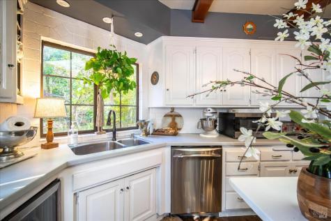 1412 Quail Court Santa Rosa CA 95404
