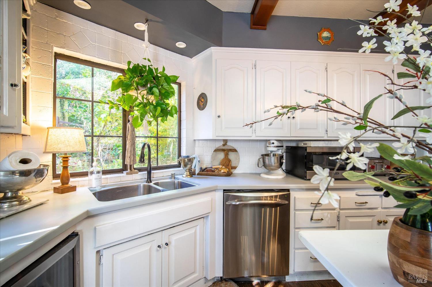 1412 Quail Court Santa Rosa CA 95404