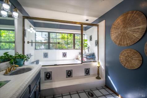 1412 Quail Court Santa Rosa CA 95404