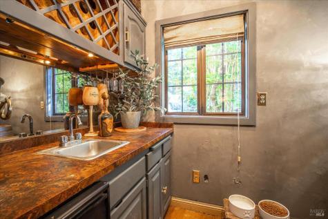 1412 Quail Court Santa Rosa CA 95404