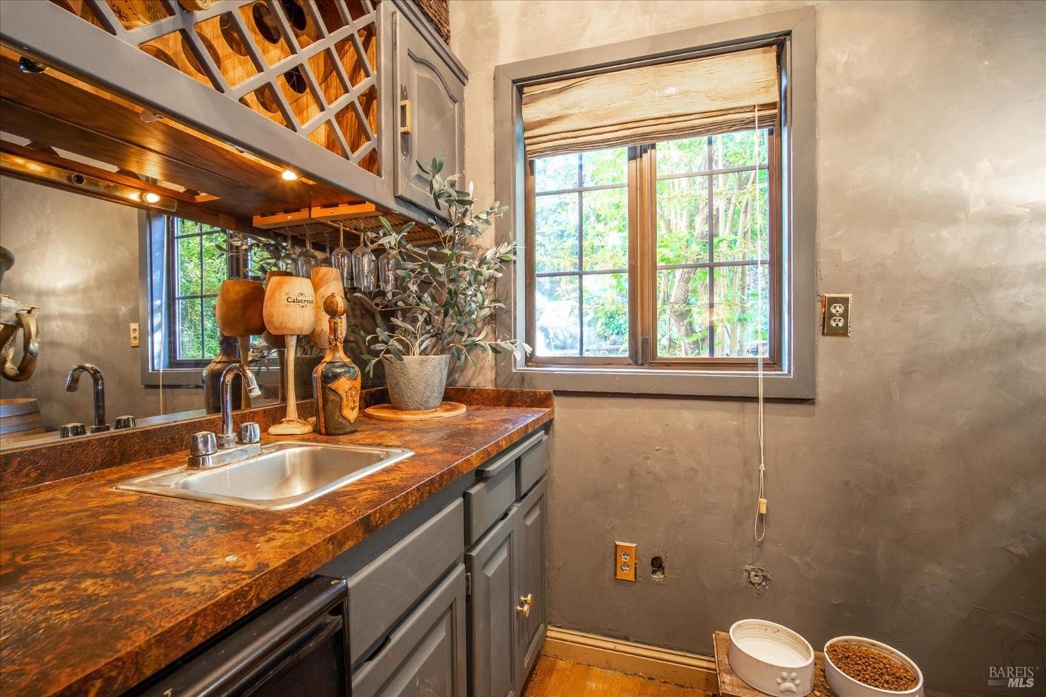 1412 Quail Court Santa Rosa CA 95404