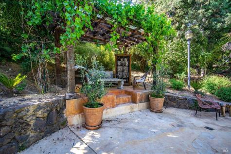 1412 Quail Court Santa Rosa CA 95404