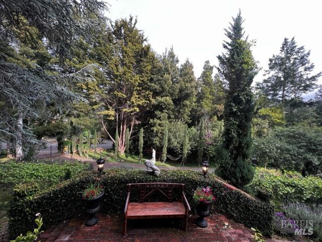 1412 Quail Court Santa Rosa CA 95404