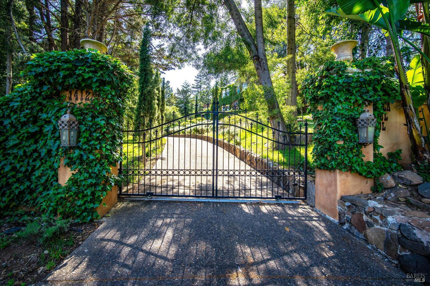 1412 Quail Court Santa Rosa CA 95404