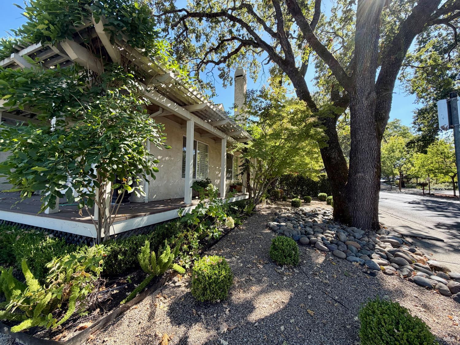 1185 Starr Avenue St. Helena CA 94574