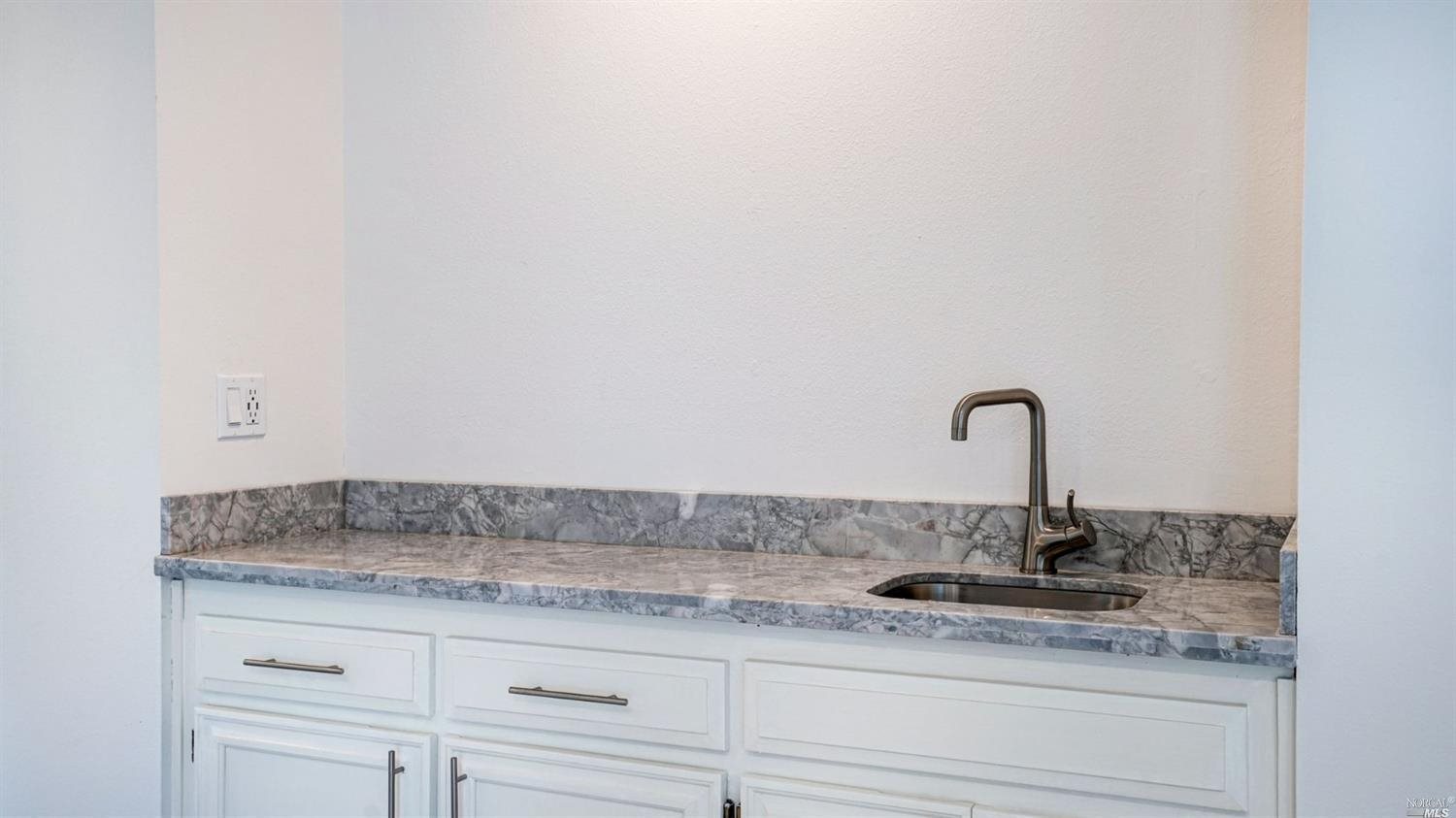 118 Van Buren Court Novato CA 94947
