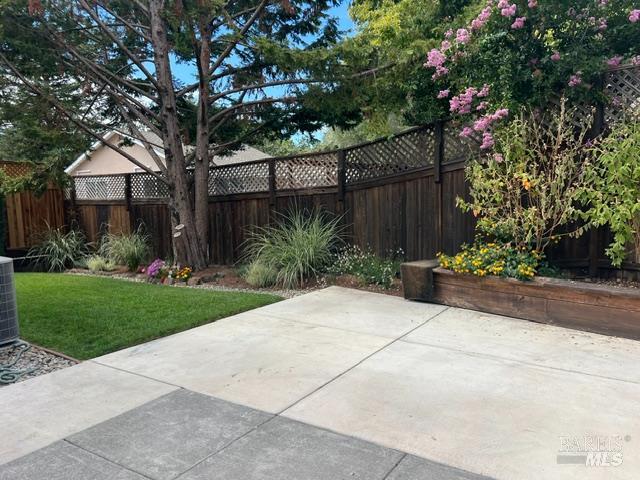4633 Sorrento Way Santa Rosa CA 95409