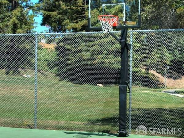 1646 Bayridge Way San Mateo CA 94402