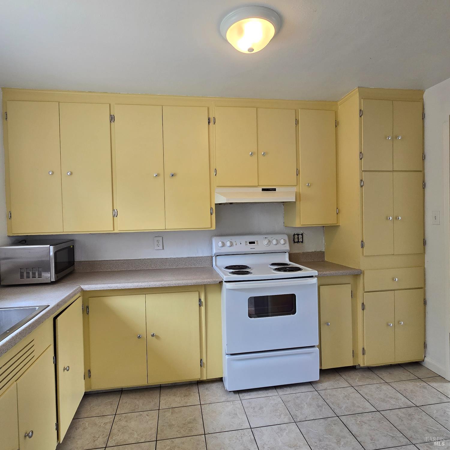 102 Laurel Street Vacaville CA 95688