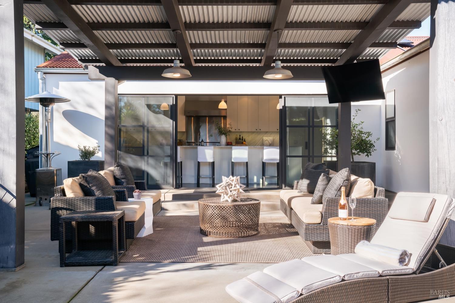 1811 Hillview Place St. Helena CA 94574