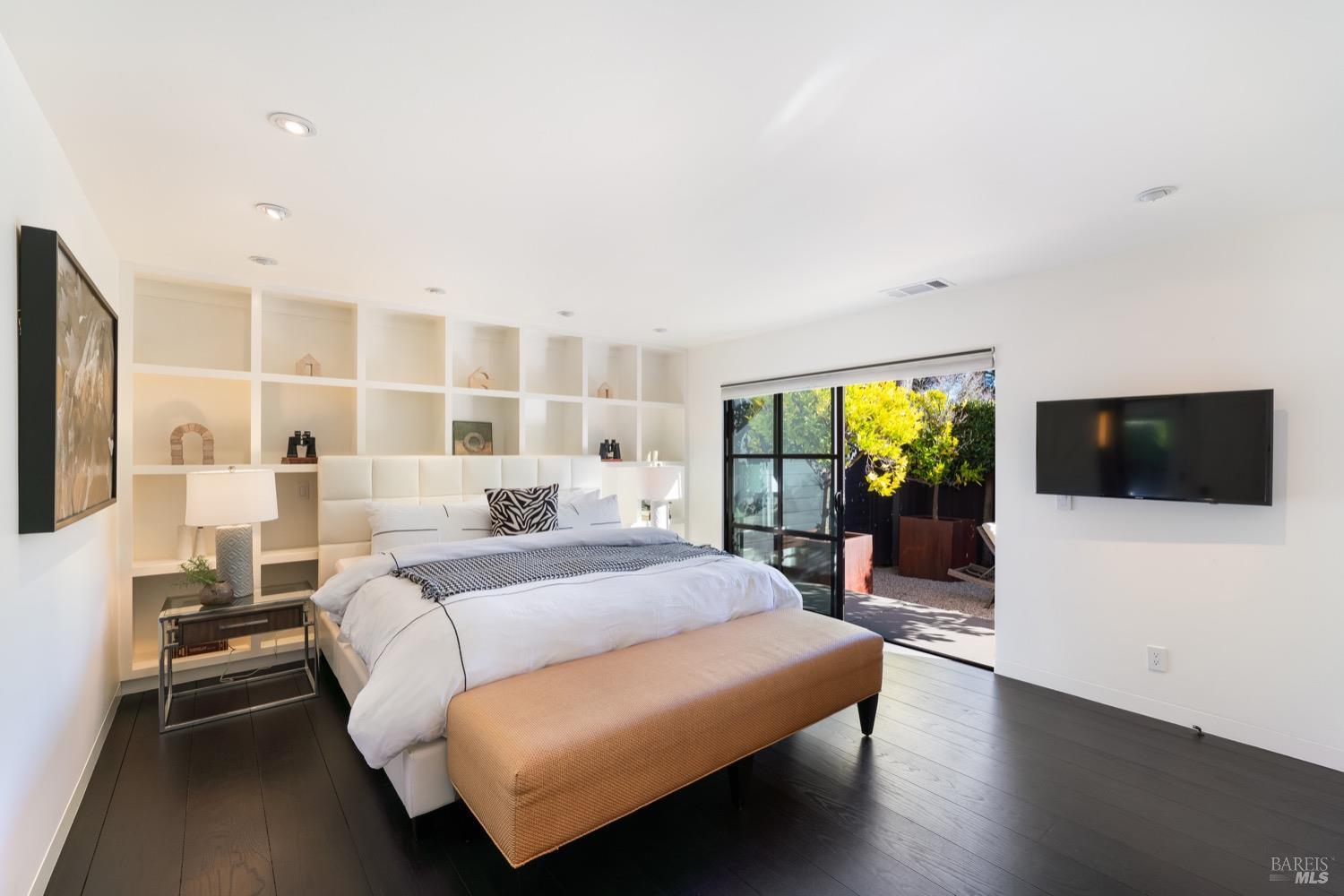 1811 Hillview Place St. Helena CA 94574