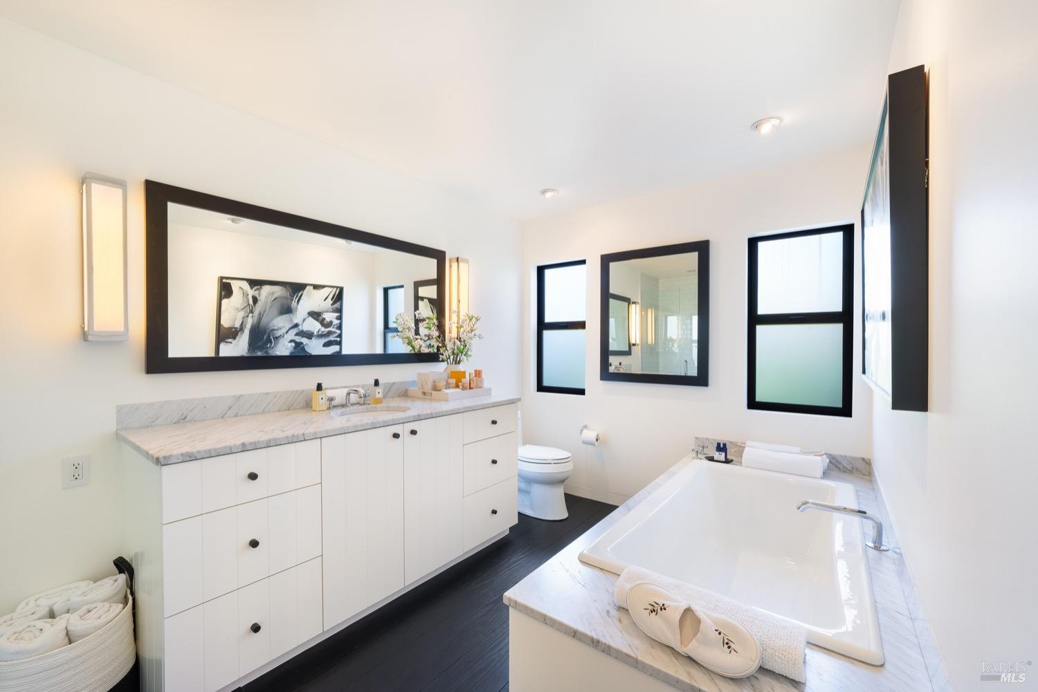 1811 Hillview Place St. Helena CA 94574